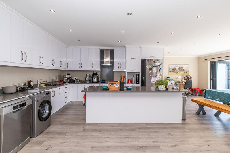 To Let 3 Bedroom Property for Rent in Constantia Western Cape